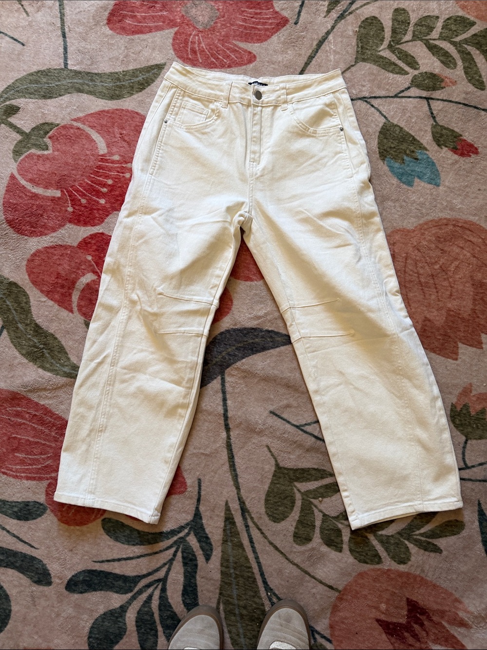 Flamingals Cream White Barrel Jeans NWOT size Small - Picture 6 of 7